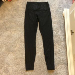Lululemon wunder under foil leggings size 6